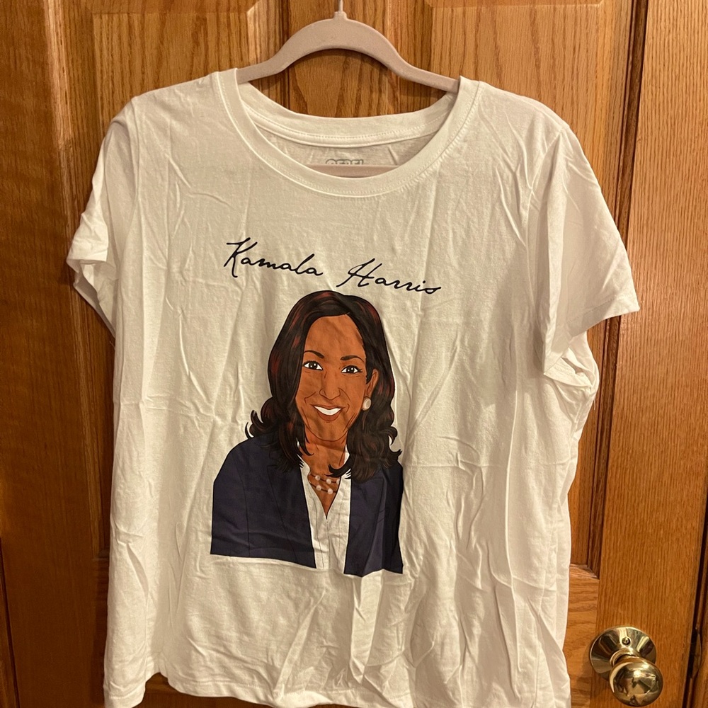 Kamala Harris T-Shirt size XXL